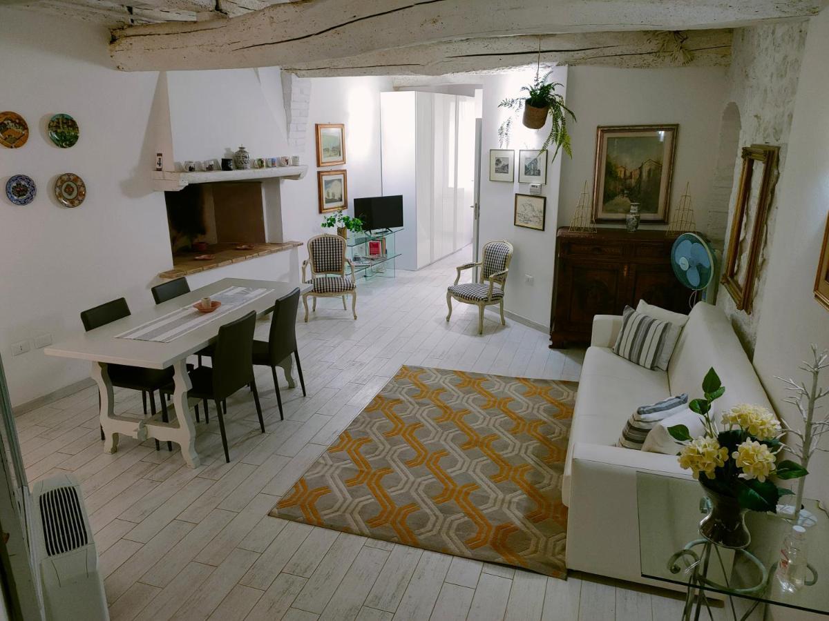 Il Cortiletto Casa Vacanza Trevi Exteriör bild