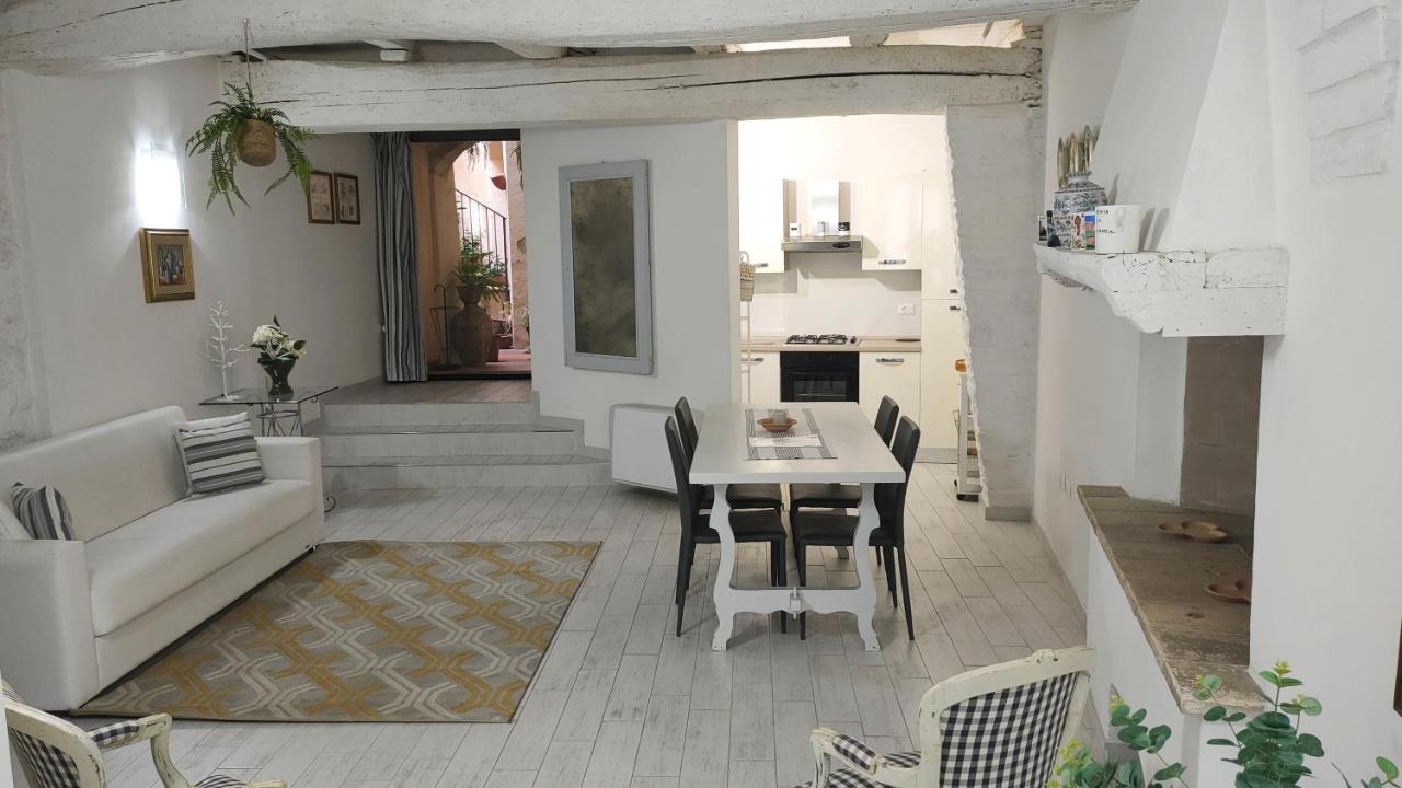Il Cortiletto Casa Vacanza Trevi Exteriör bild