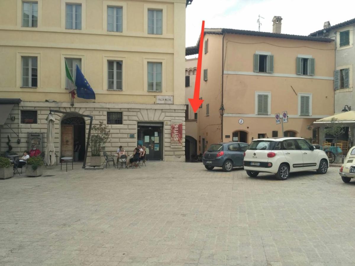 Il Cortiletto Casa Vacanza Trevi Exteriör bild